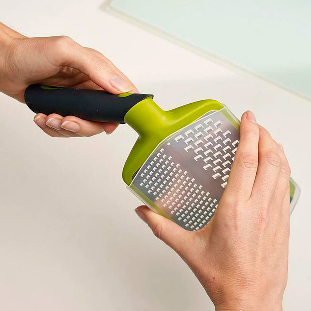 Rallador plegable verde con depósito