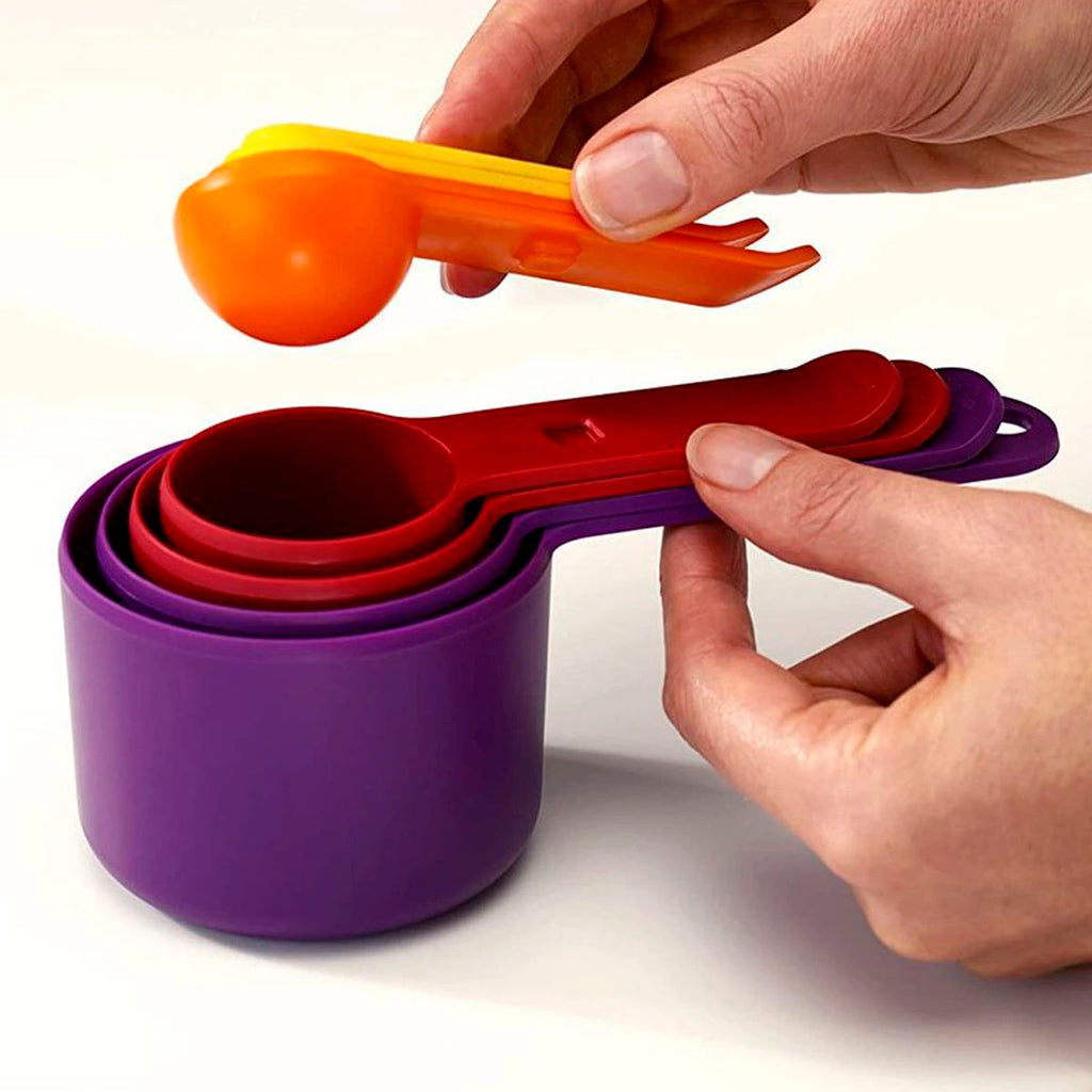 Set de tazas y cucharas medidoras