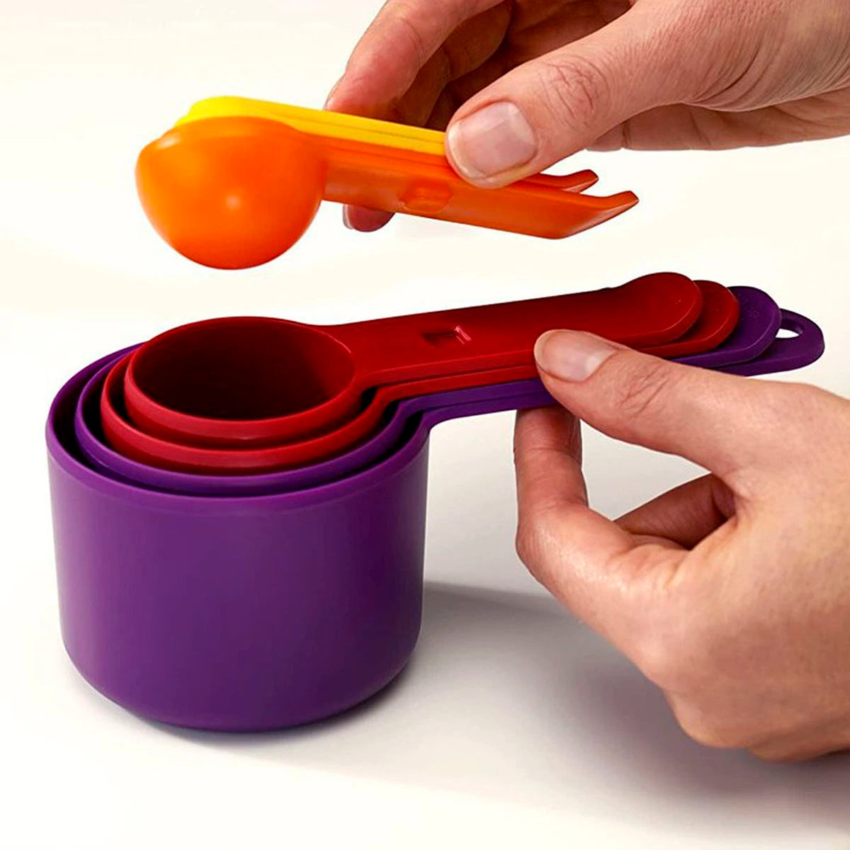 Set de tazas y cucharas medidoras