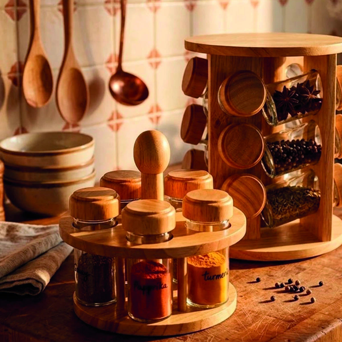 Set de 5 especieros con soporte giratorio de madera