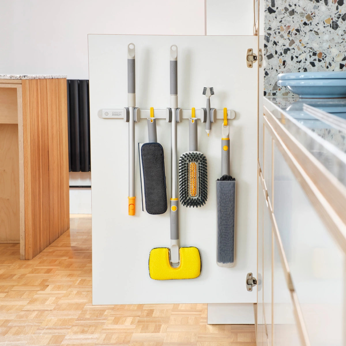 Riel para utensilios de limpieza CleanTech