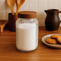 Recipiente de vidrio labrado con tapa de madera 1500 ml