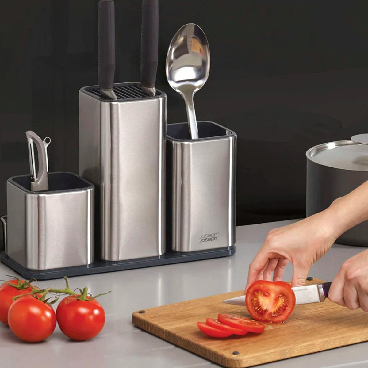 Porta utensilios de acero inox + tabla de Bambú