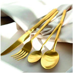 Set de 24 cubiertos dorados de acero inoxidable